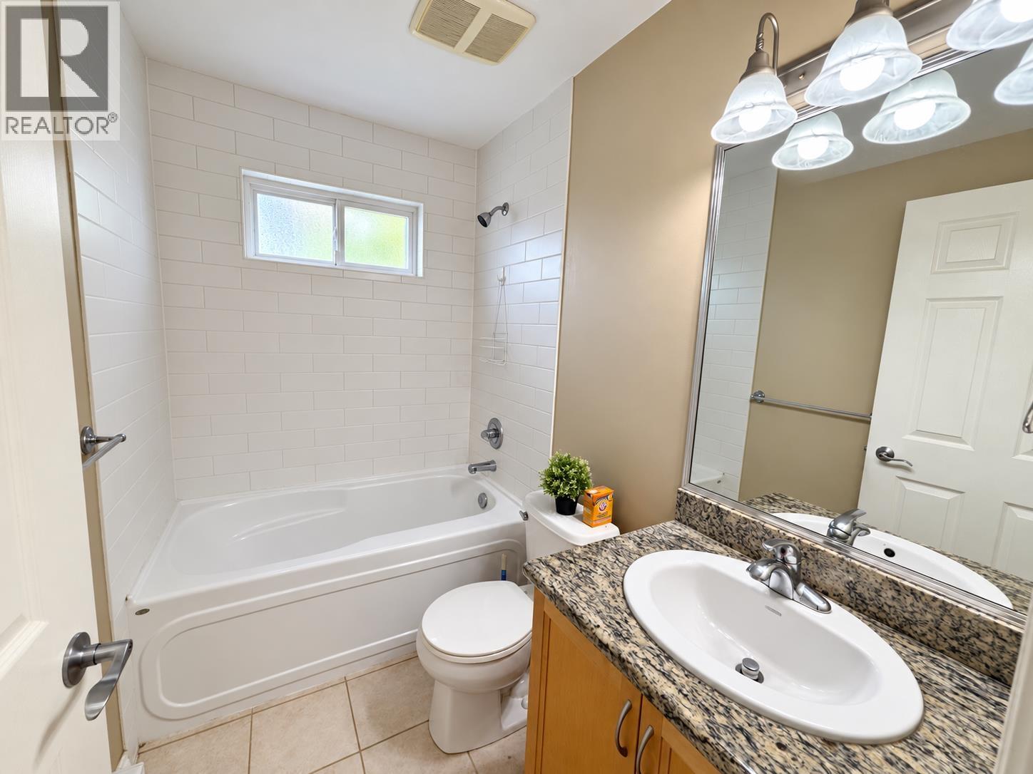 26 11511 Steveston Highway Property Photo 4