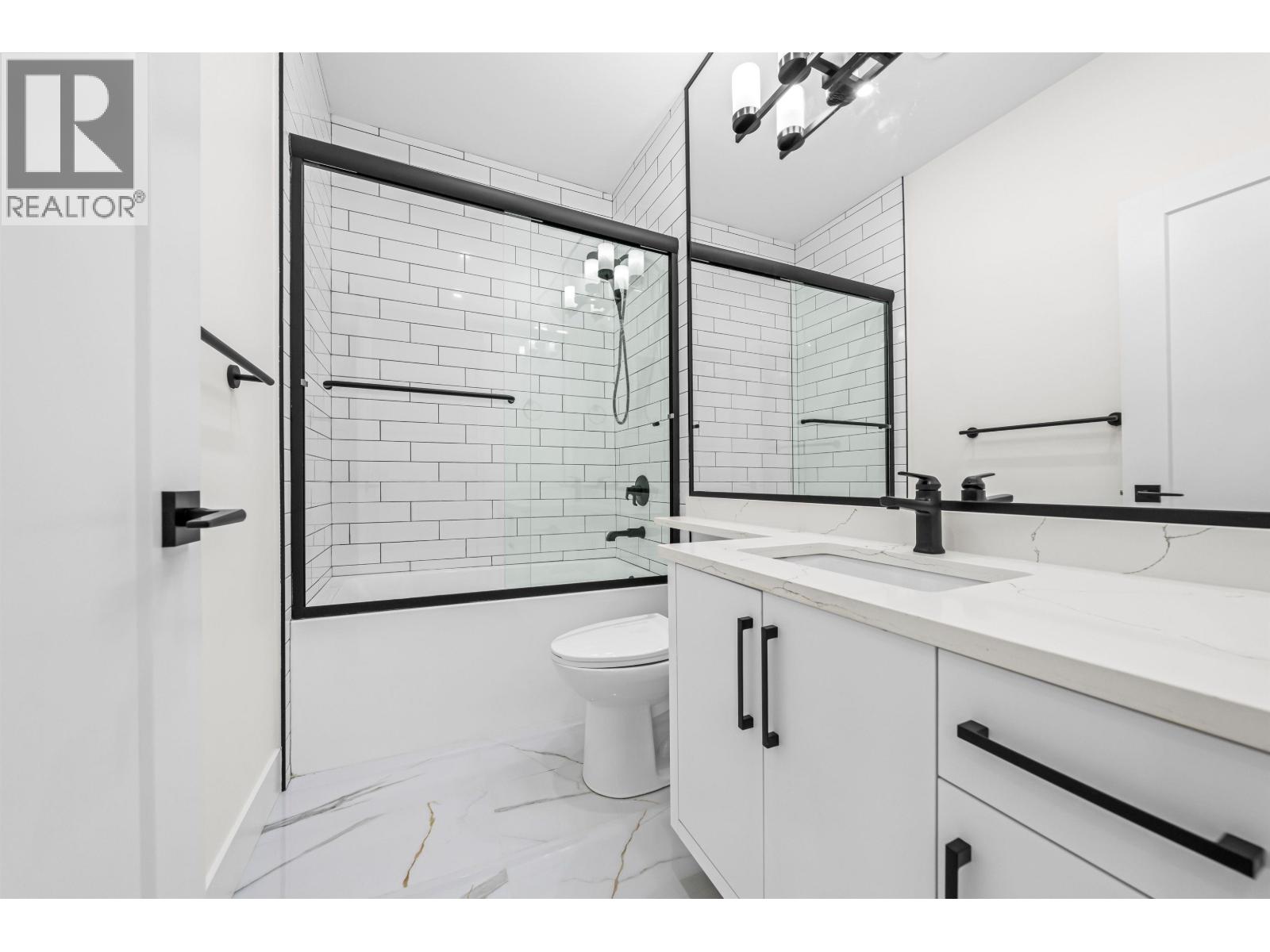 7633 Rosewood Street Property Photo 14