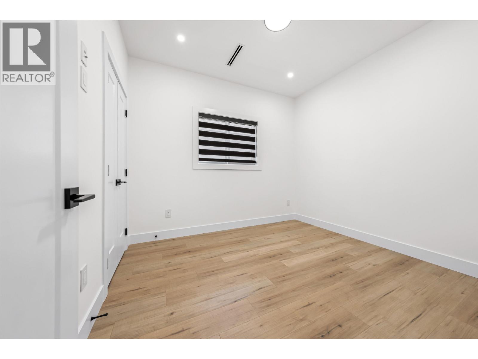 7633 Rosewood Street Property Photo 19