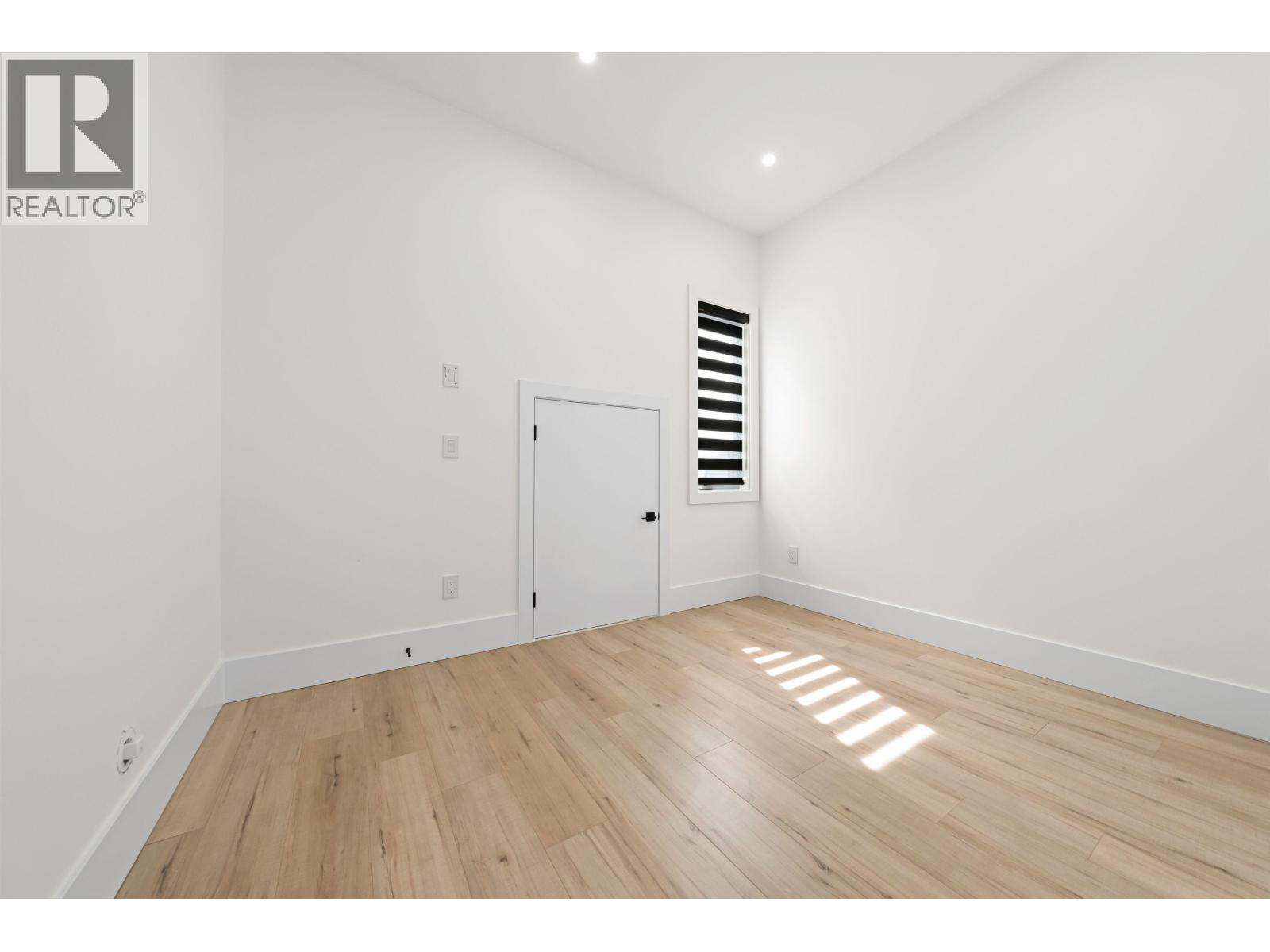 7633 Rosewood Street Property Photo 24