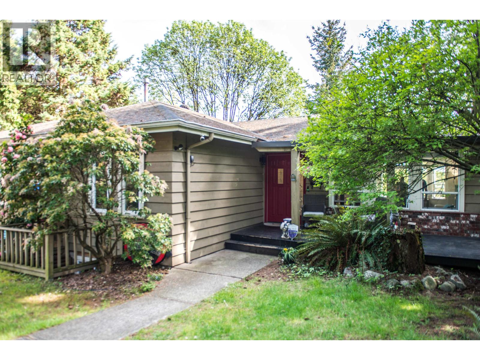 2634 Rogate Avenue Property Photo 1