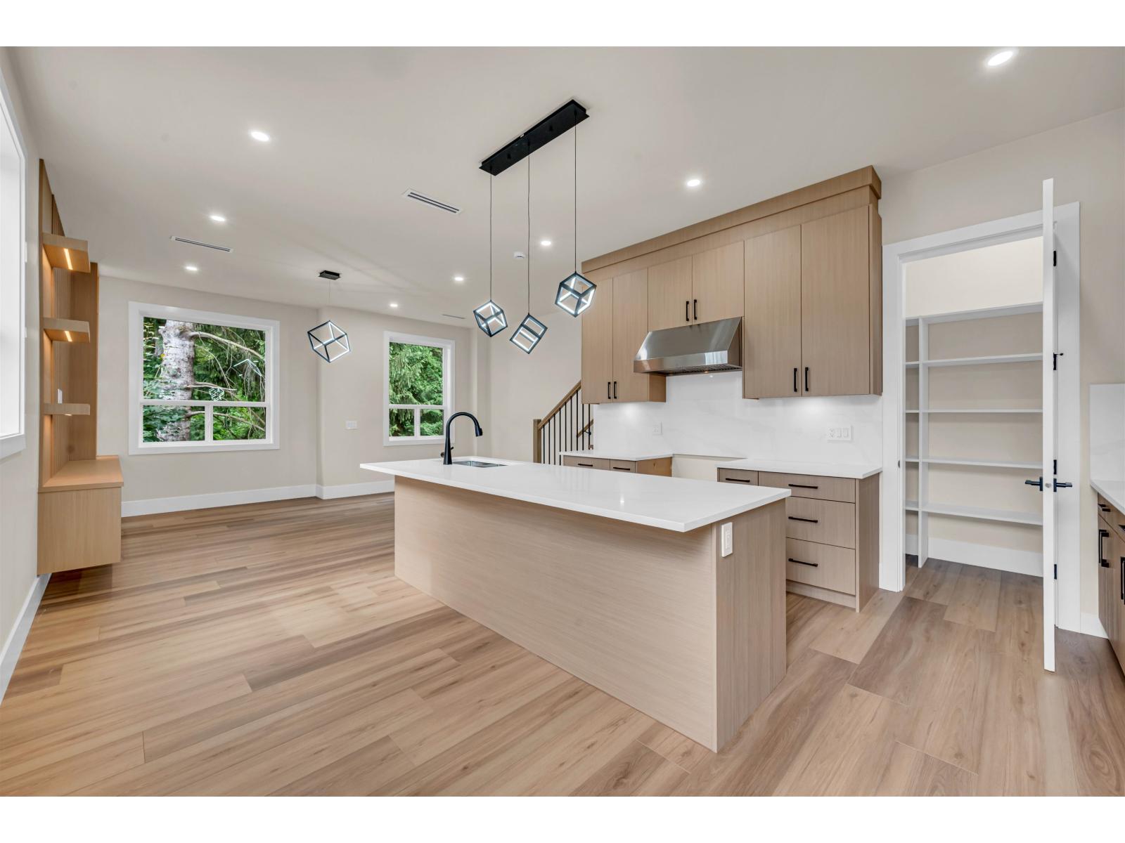 9657 161a Street Property Photo 9