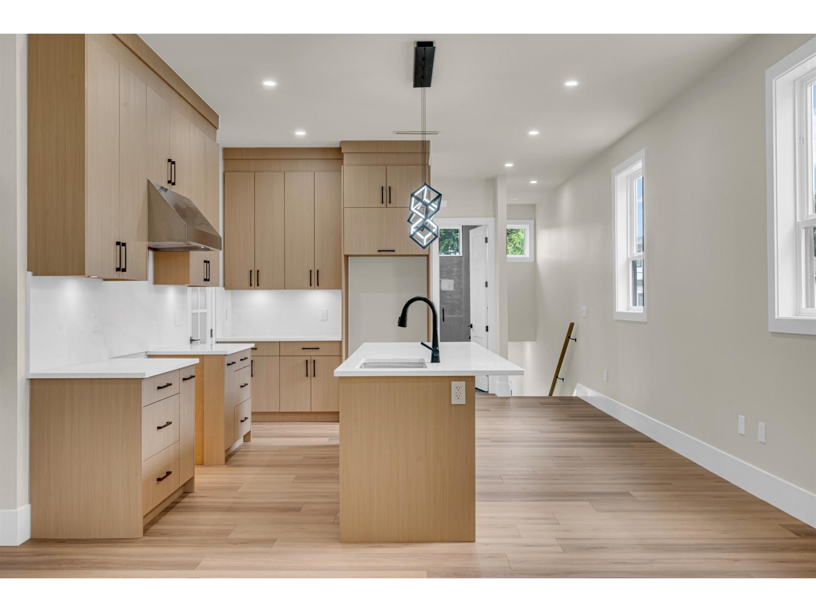 9657 161a Street Property Photo 12