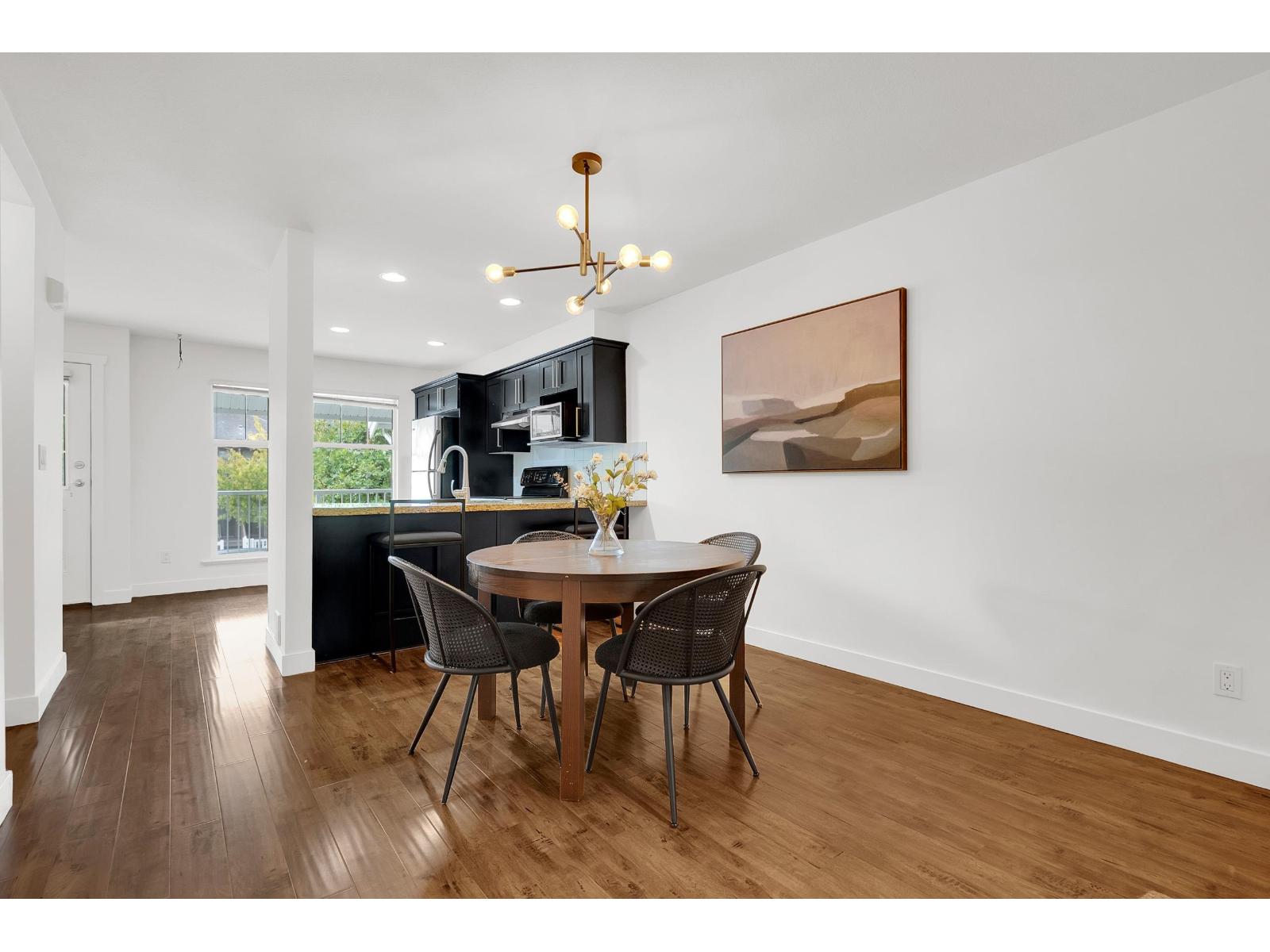 11 6555 192a Street Property Photo 6