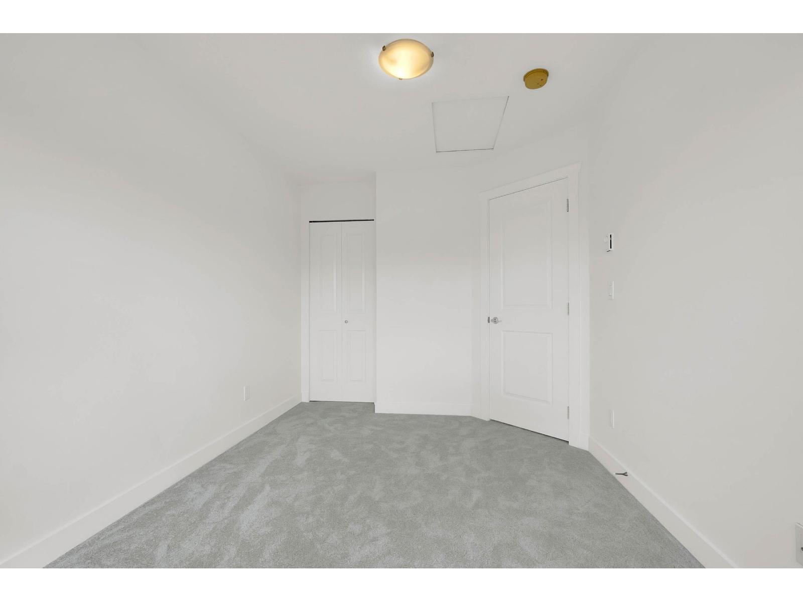 11 6555 192a Street Property Photo 18
