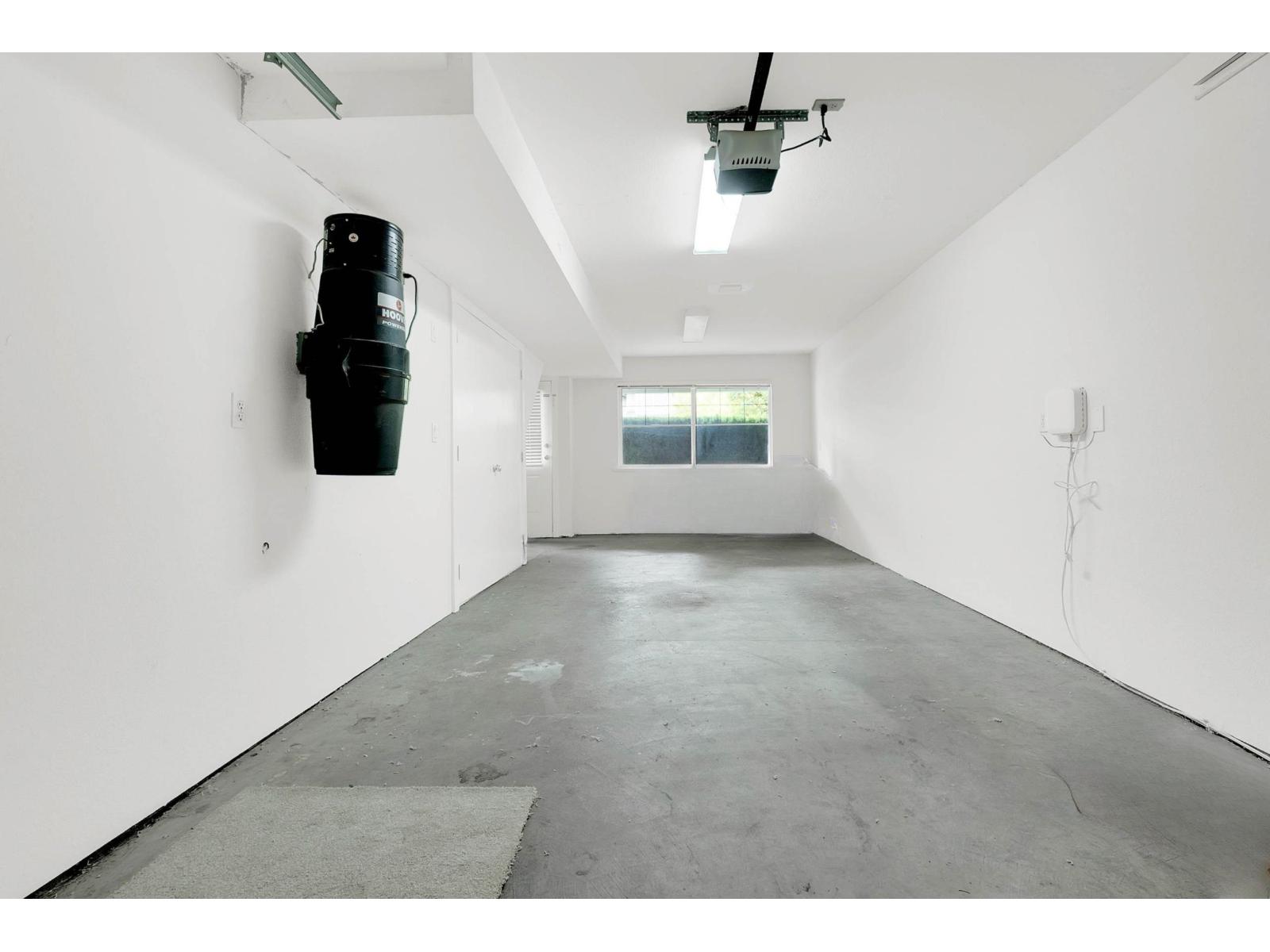 11 6555 192a Street Property Photo 22