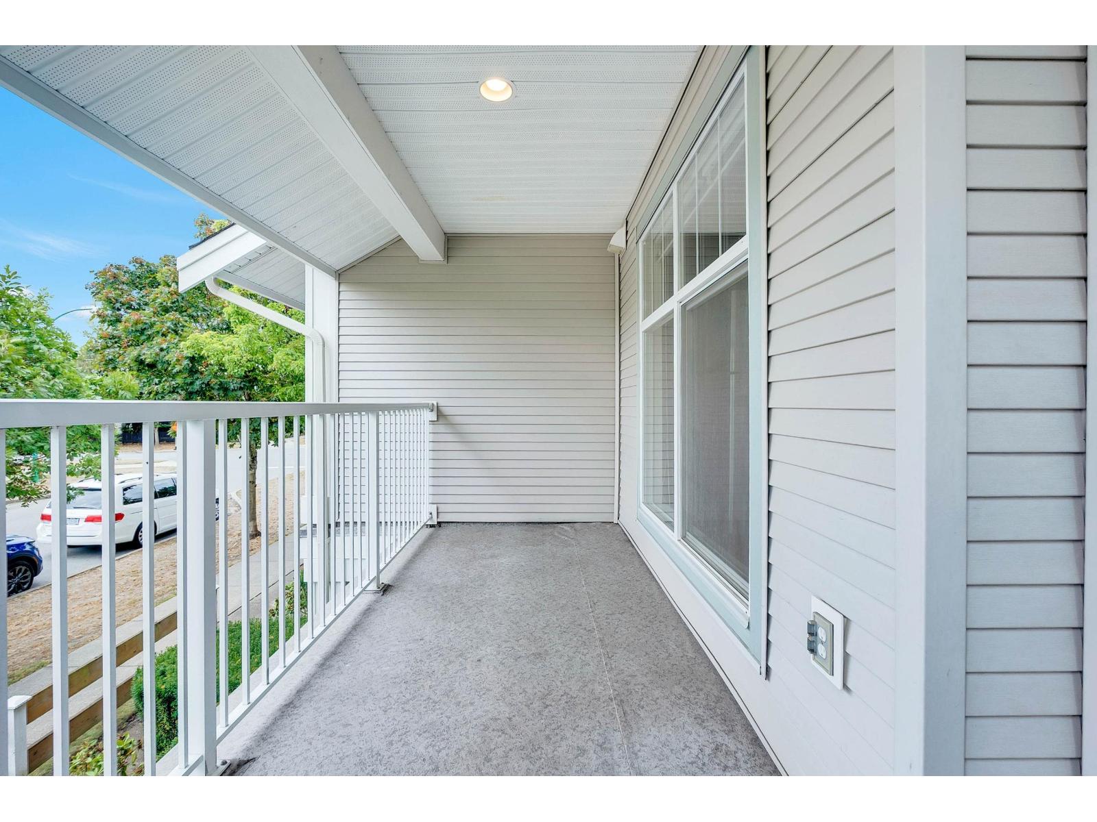 11 6555 192a Street Property Photo 28