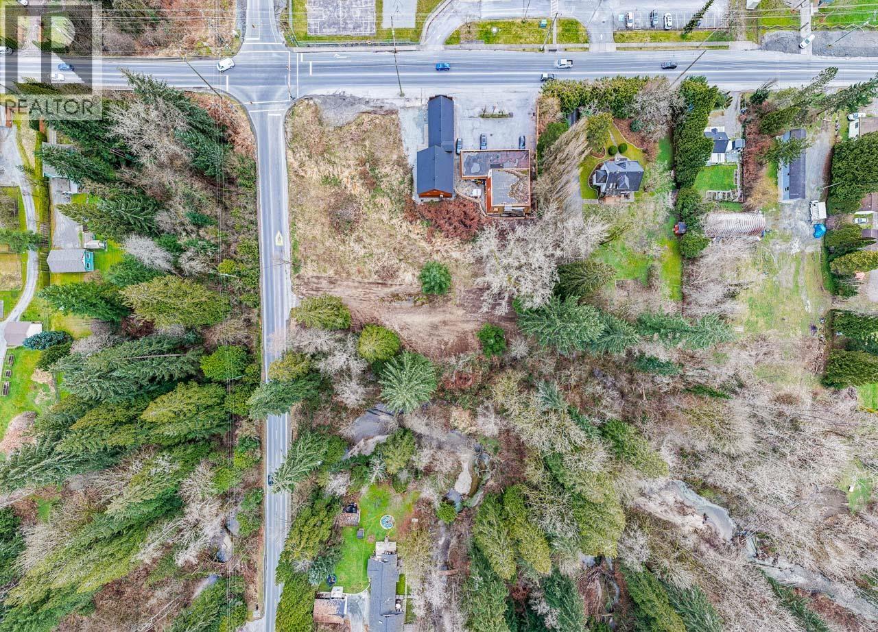 12041 256th Street Property Photo 2