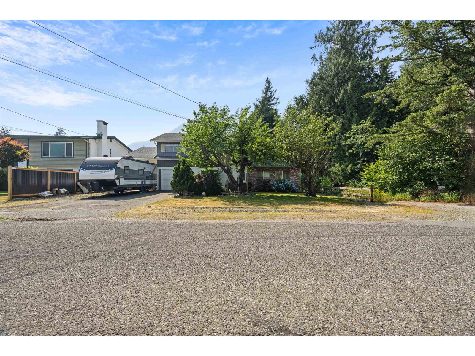 450 Wardle Street Property Photo 2