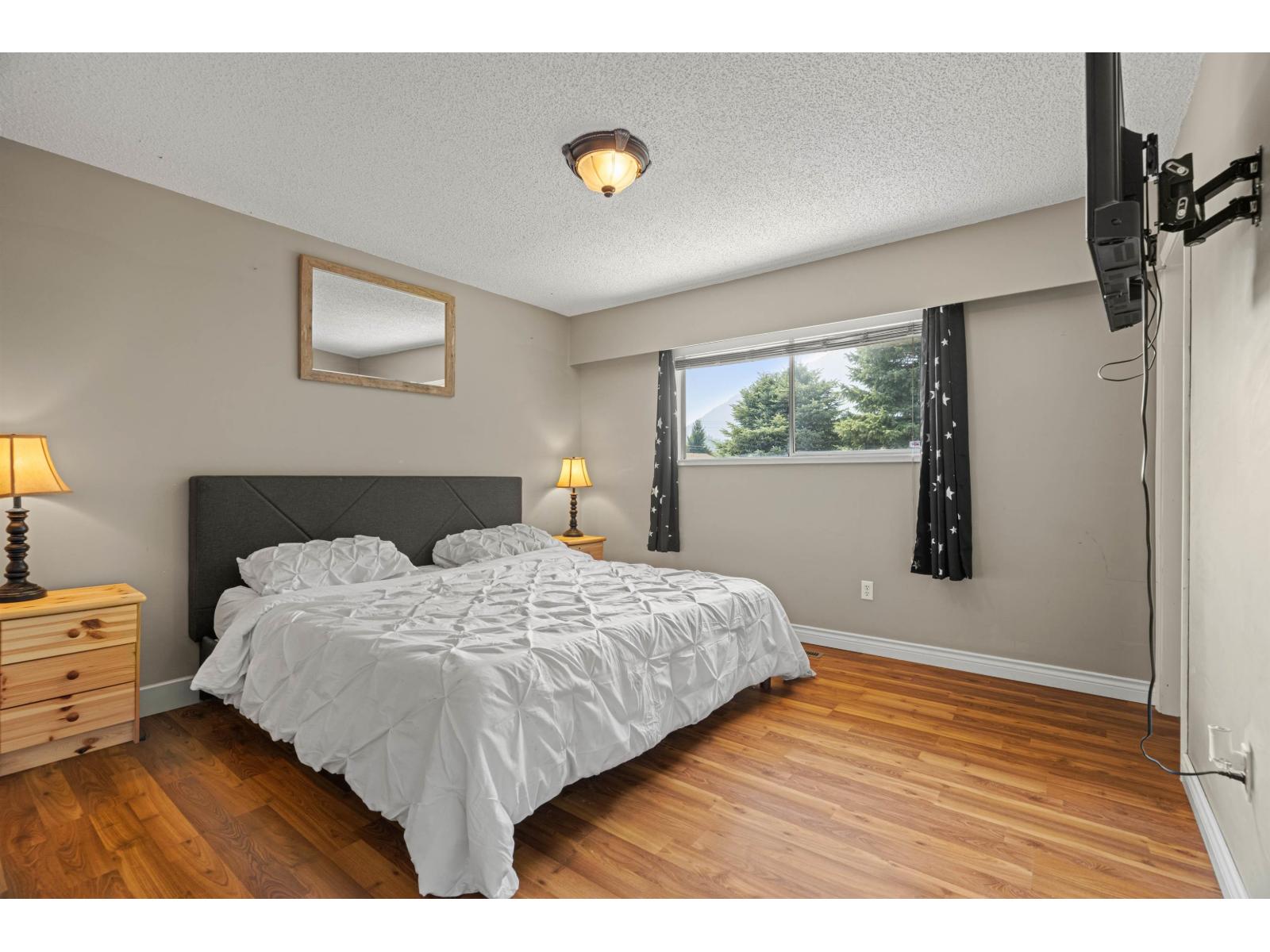 450 Wardle Street Property Photo 12