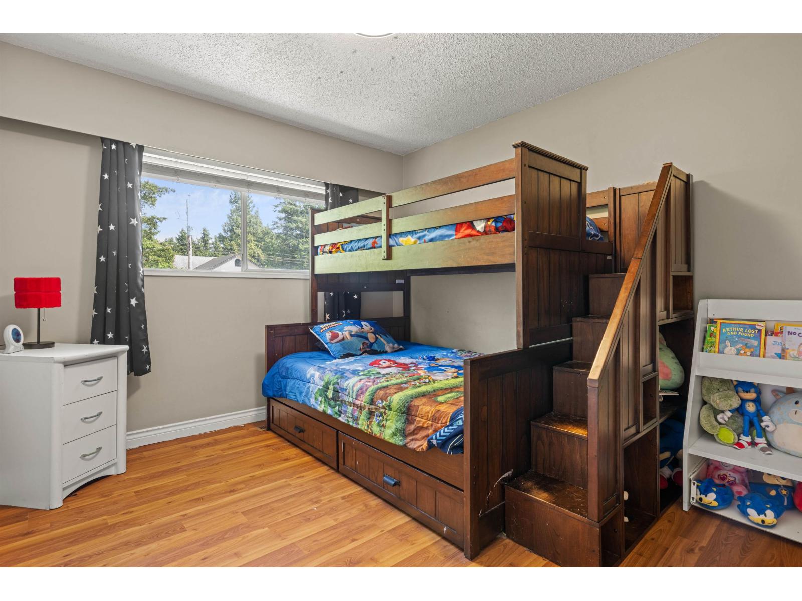 450 Wardle Street Property Photo 15