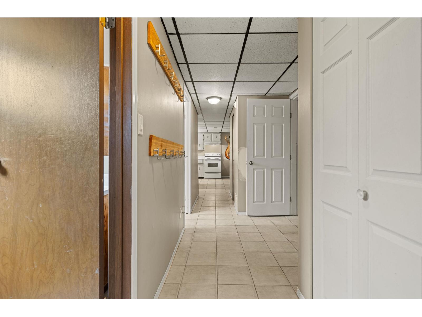 450 Wardle Street Property Photo 23