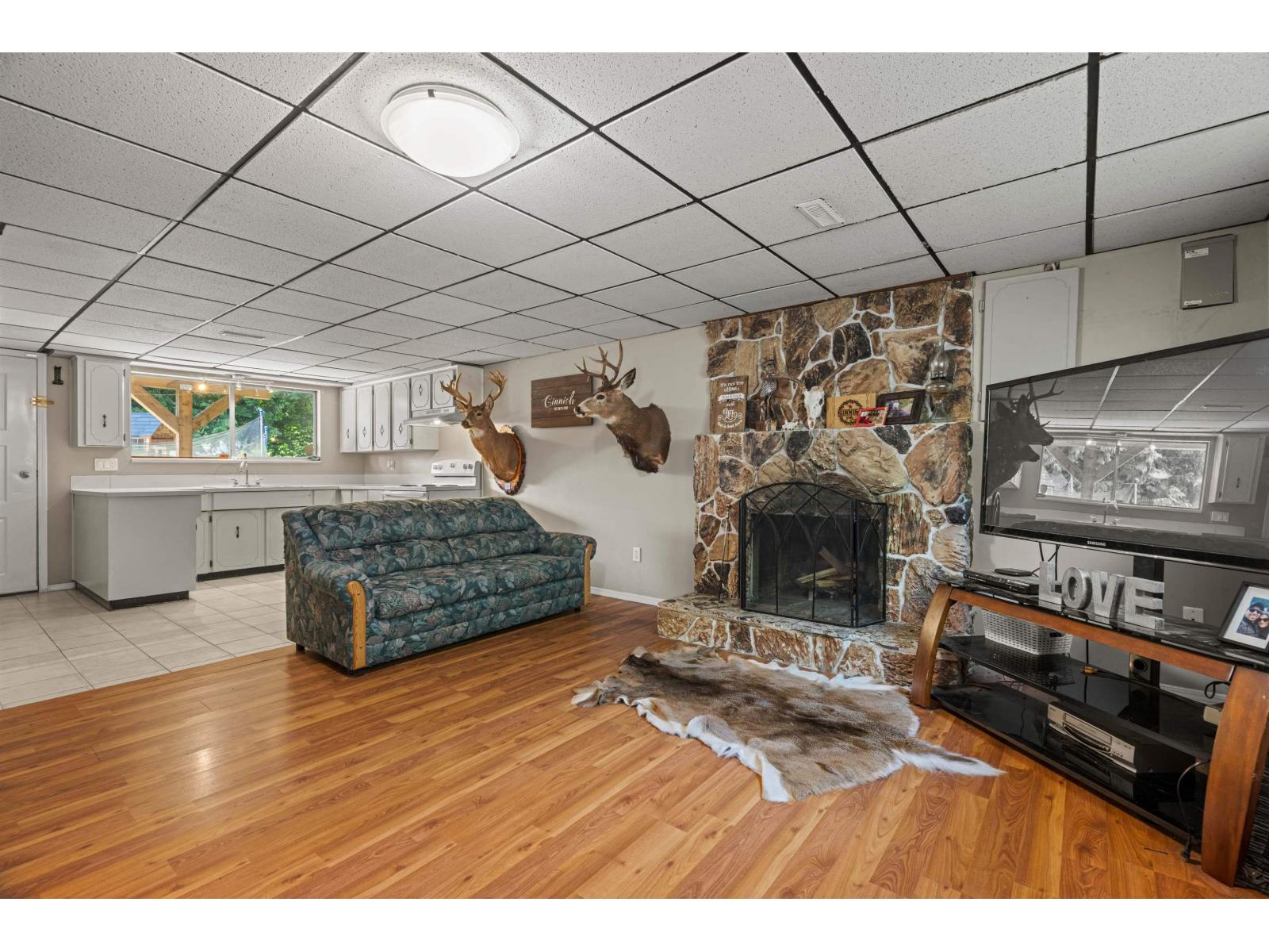 450 Wardle Street Property Photo 29