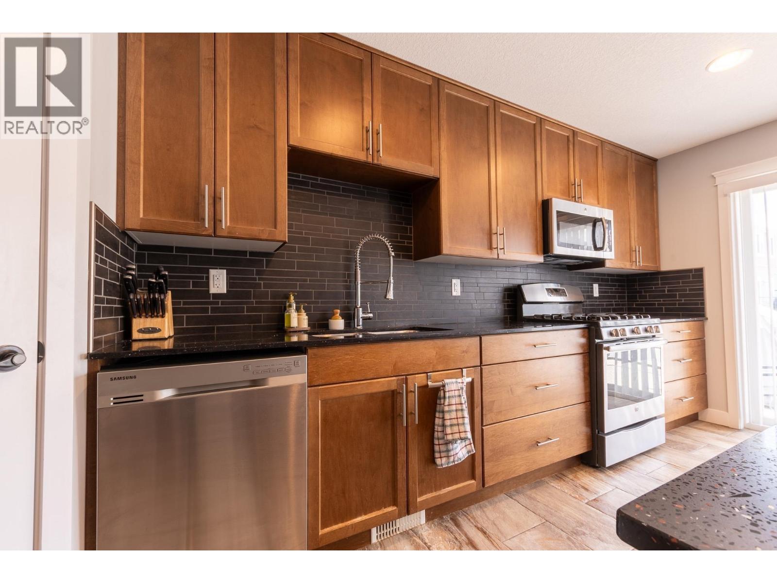 204 467 S Tabor Boulevard Property Photo 6