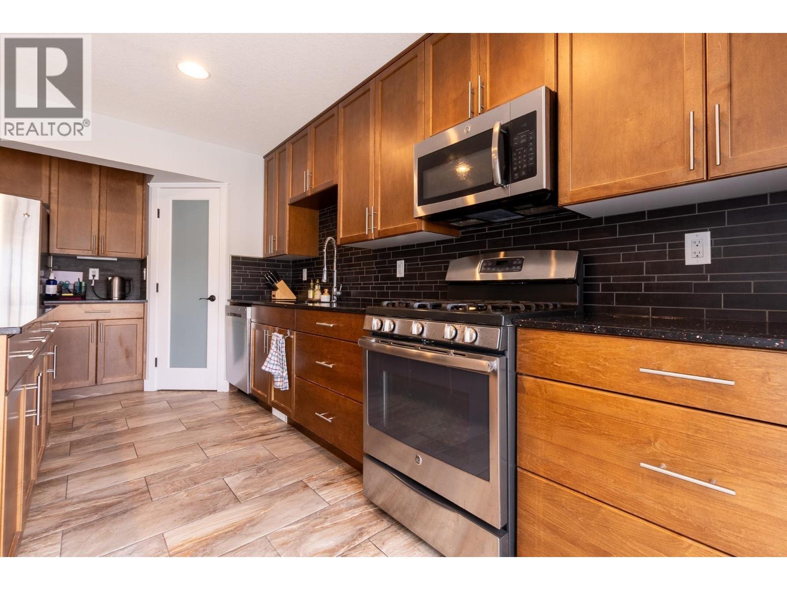 204 467 S Tabor Boulevard Property Photo 7
