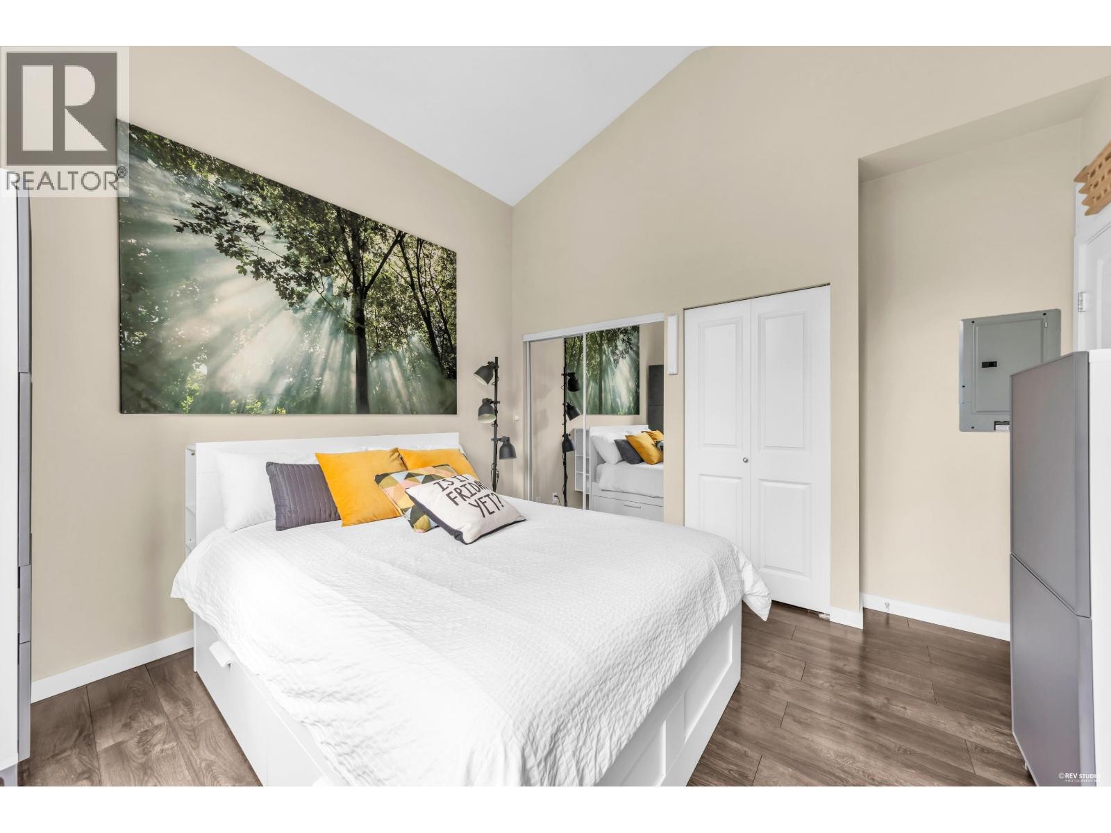 402 265 Ross Drive Property Photo 12