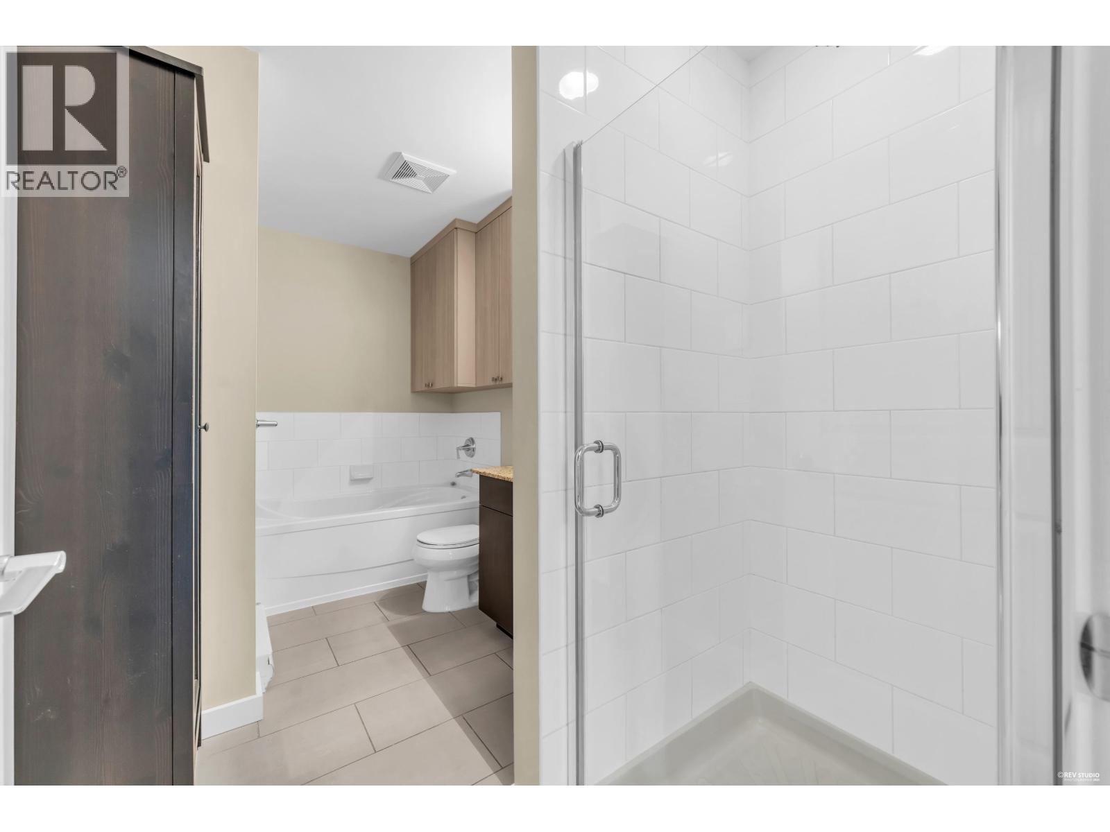 402 265 Ross Drive Property Photo 16