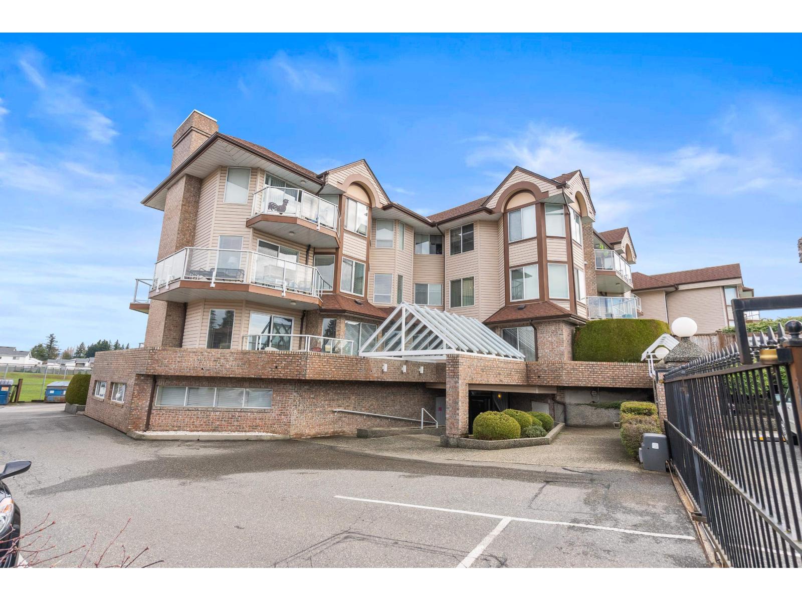 208 32669 GEORGE FERGUSON WAY