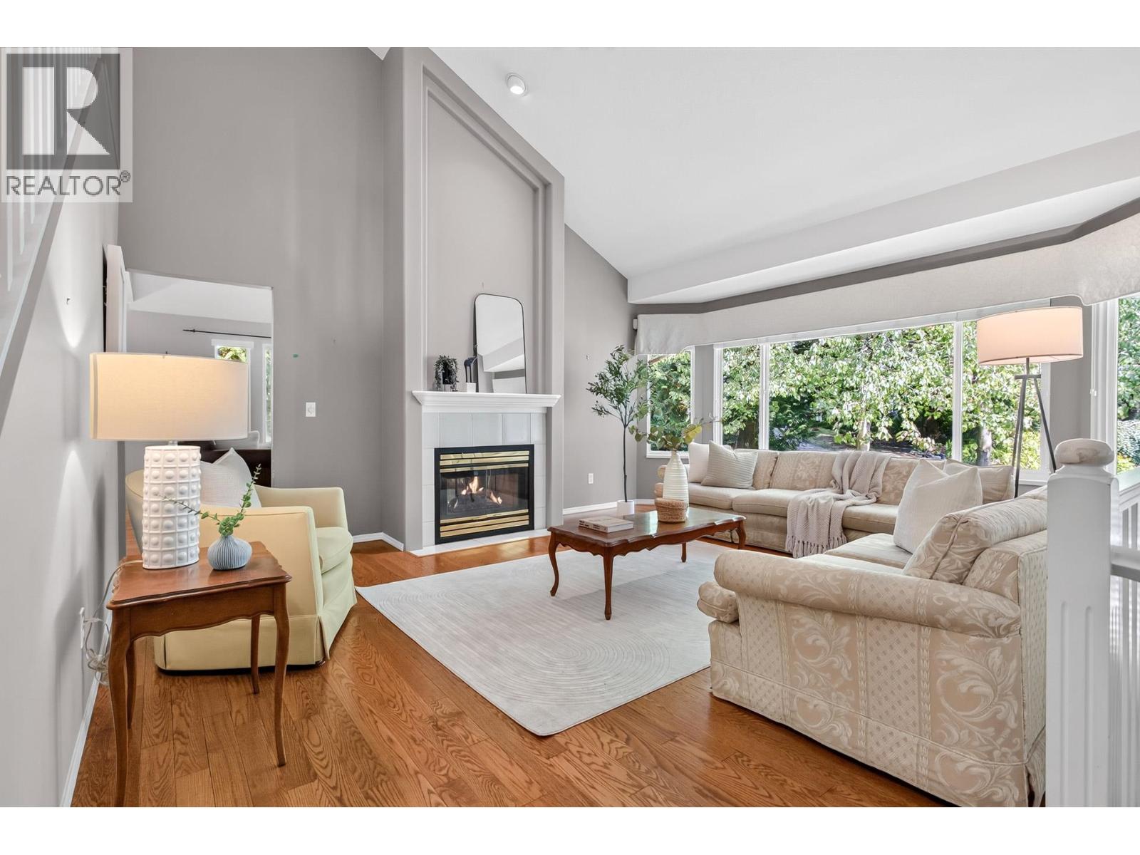118 101 Parkside Drive Property Photo 1