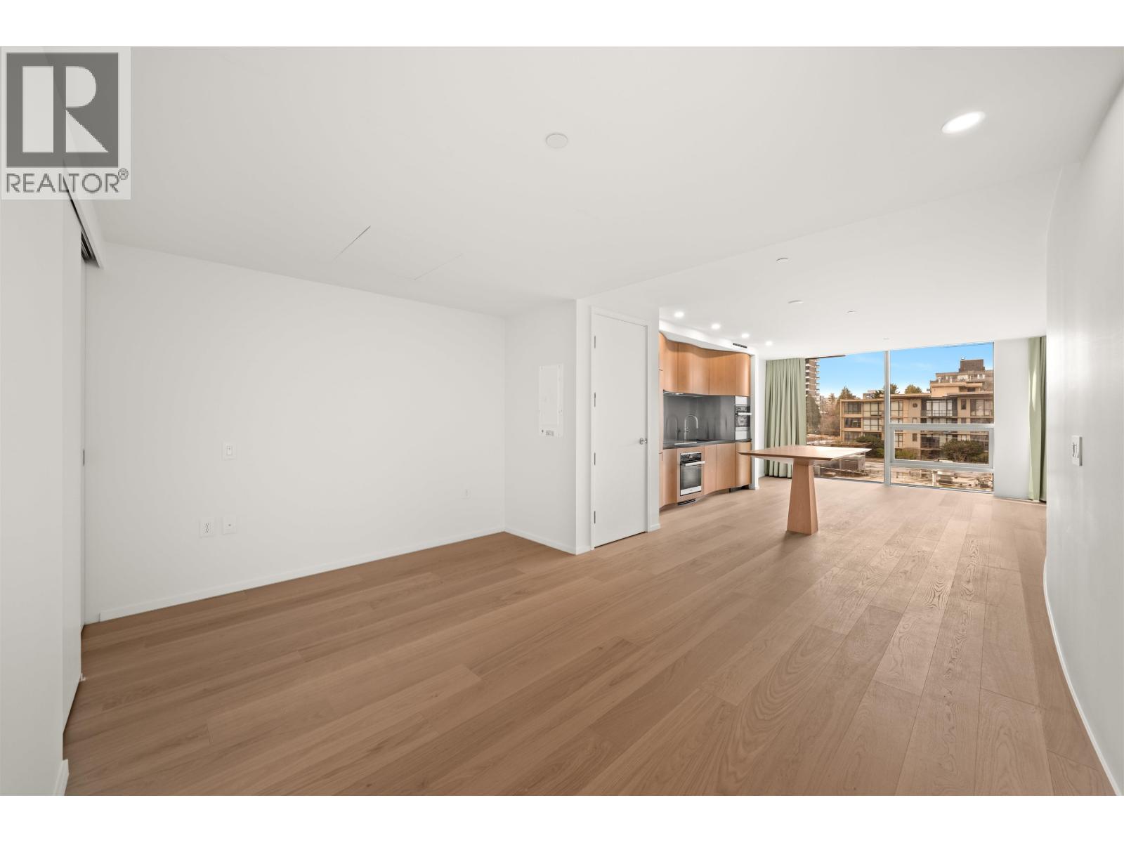 601 1568 Alberni Street Property Photo 7