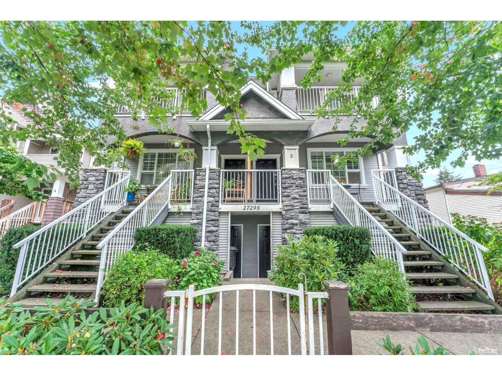 3 27295 30 Avenue Property Photo 1