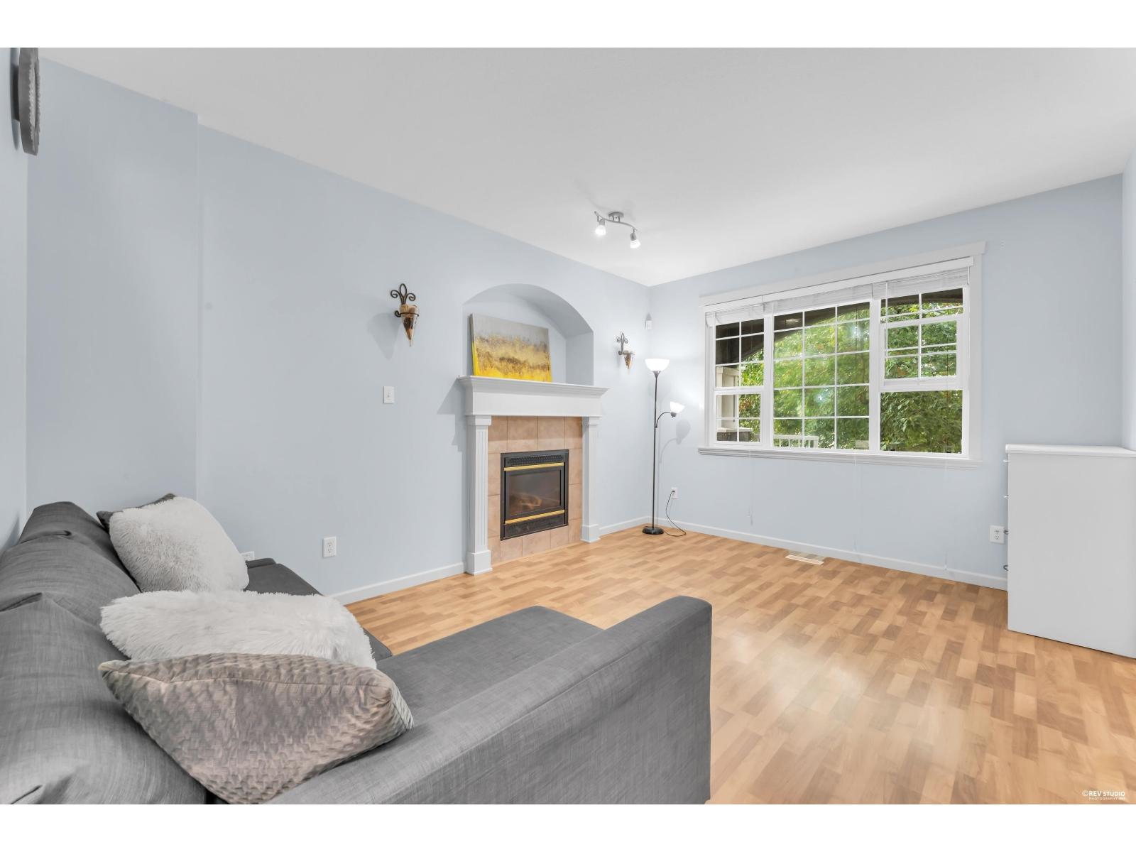 3 27295 30 Avenue Property Photo 5