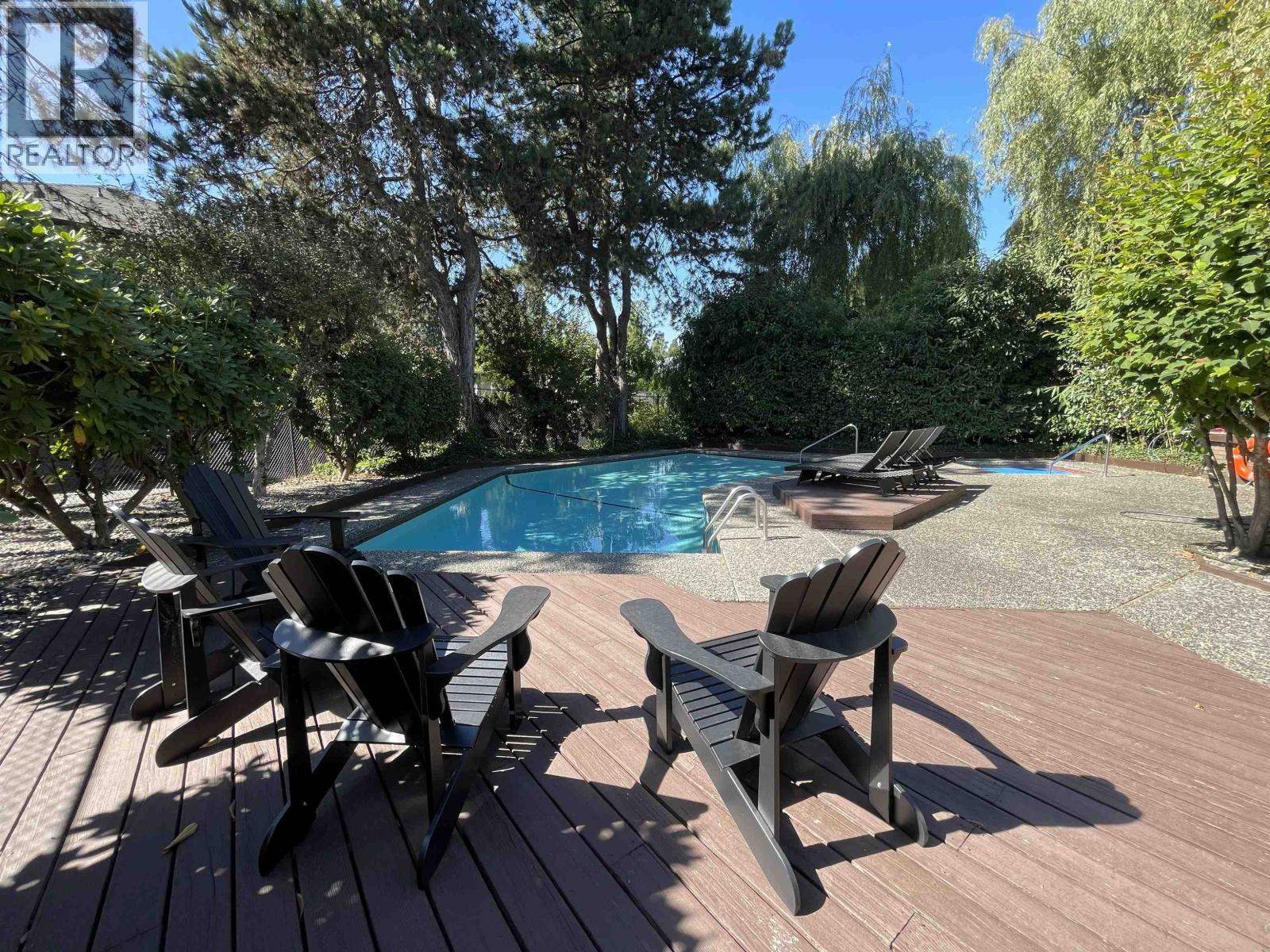 5570 Hampstead Place Property Photo 35