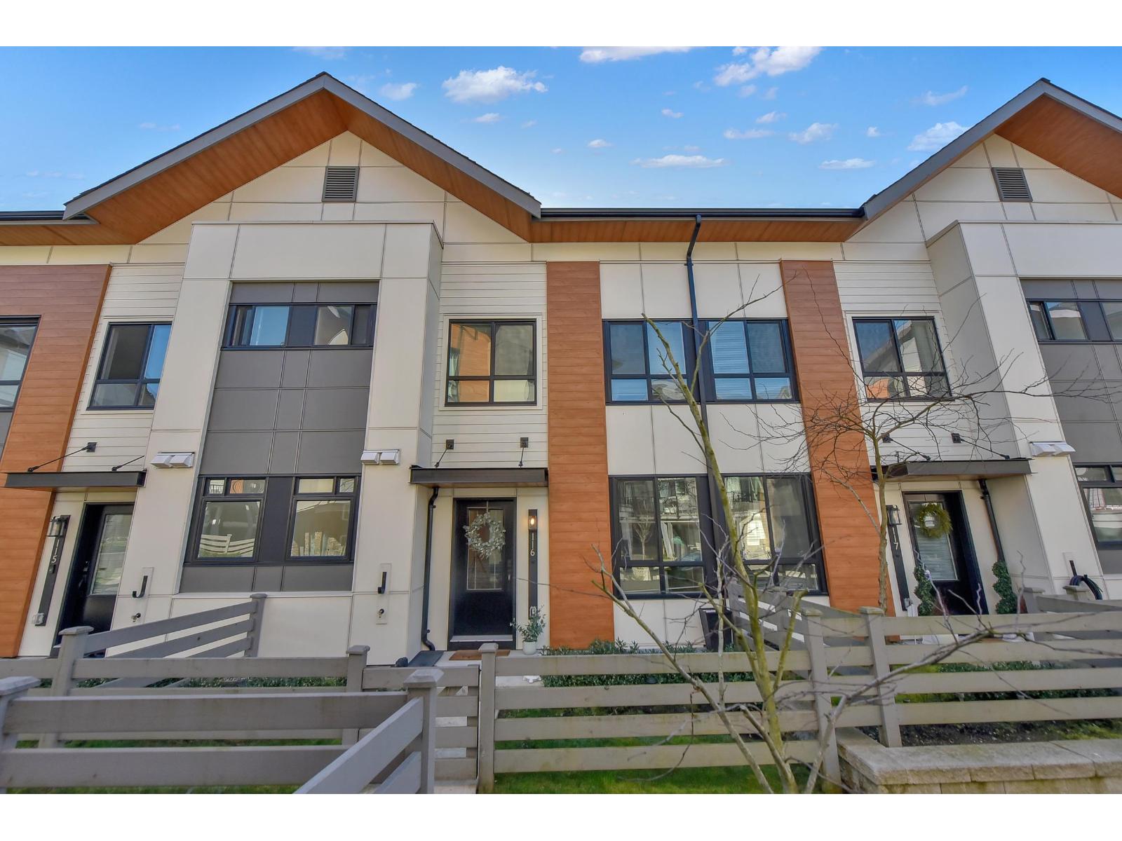 116 15111 Edmund Drive Property Photo 4