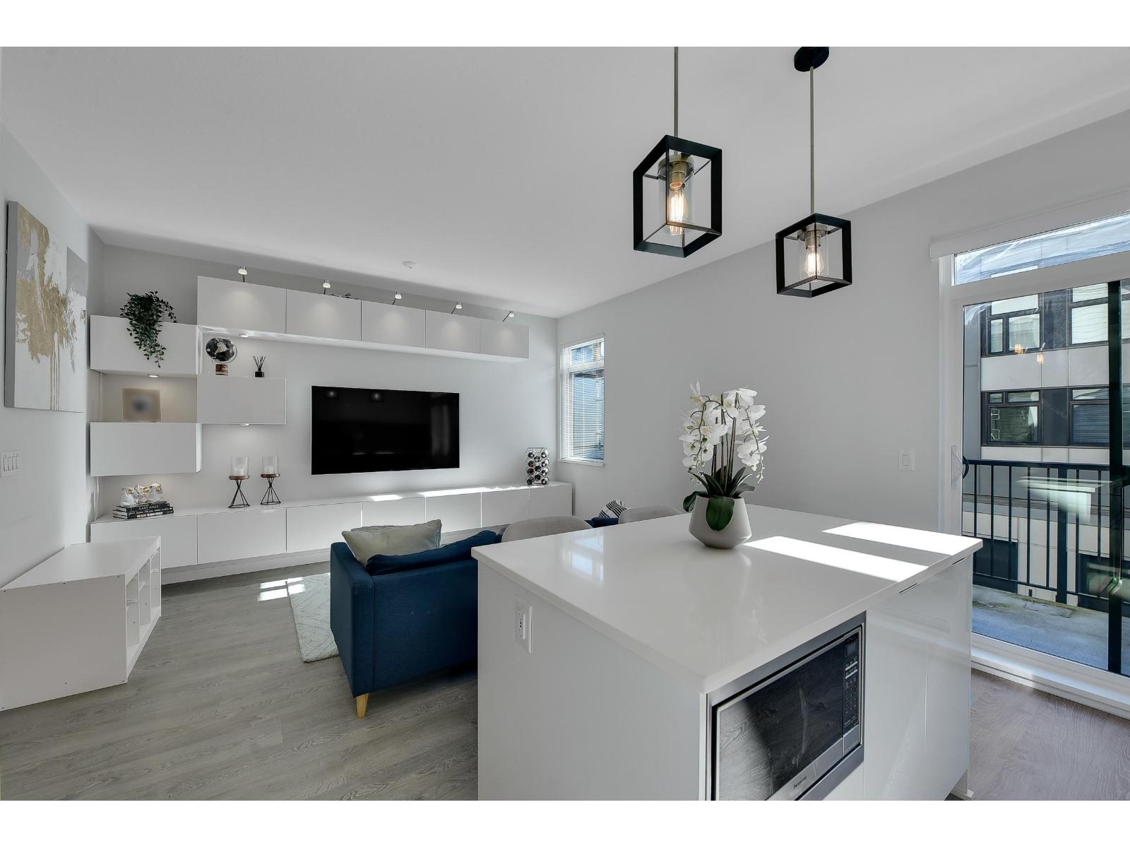 116 15111 Edmund Drive Property Photo 14