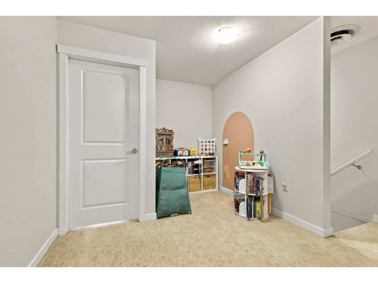 116 15111 Edmund Drive Property Photo 26