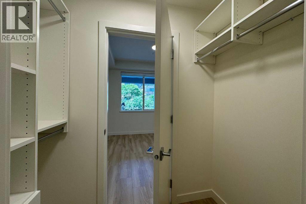 11913 Burnett Street Property Photo 16