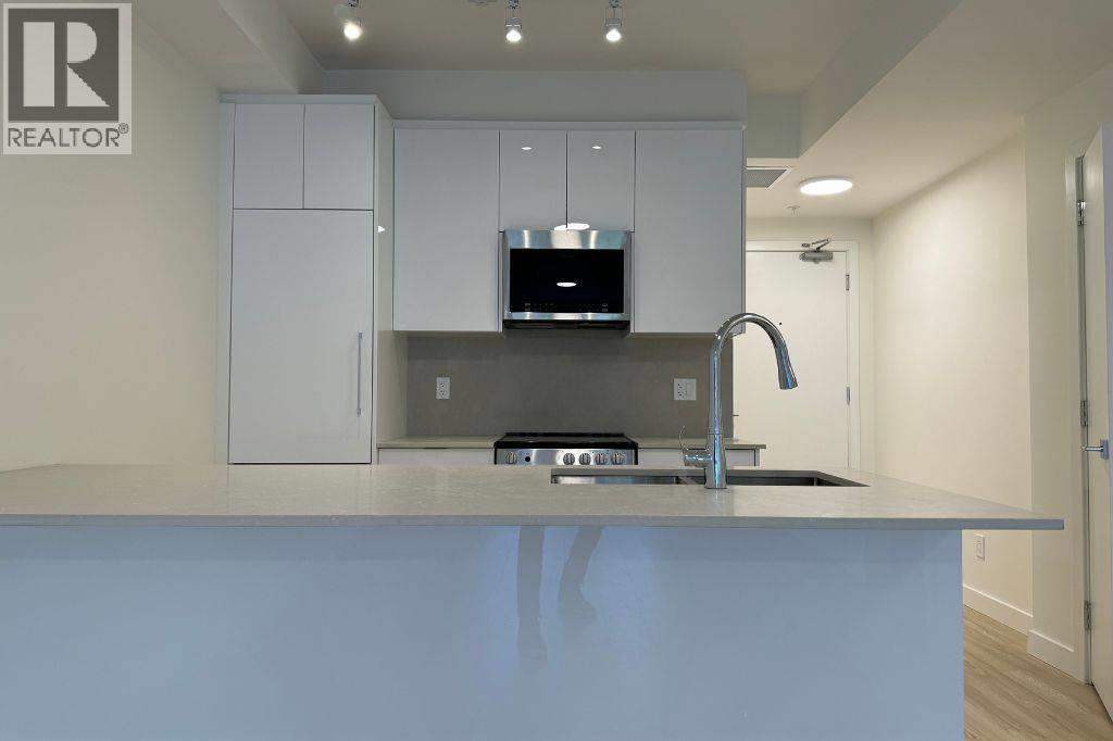 11913 Burnett Street Property Photo 20