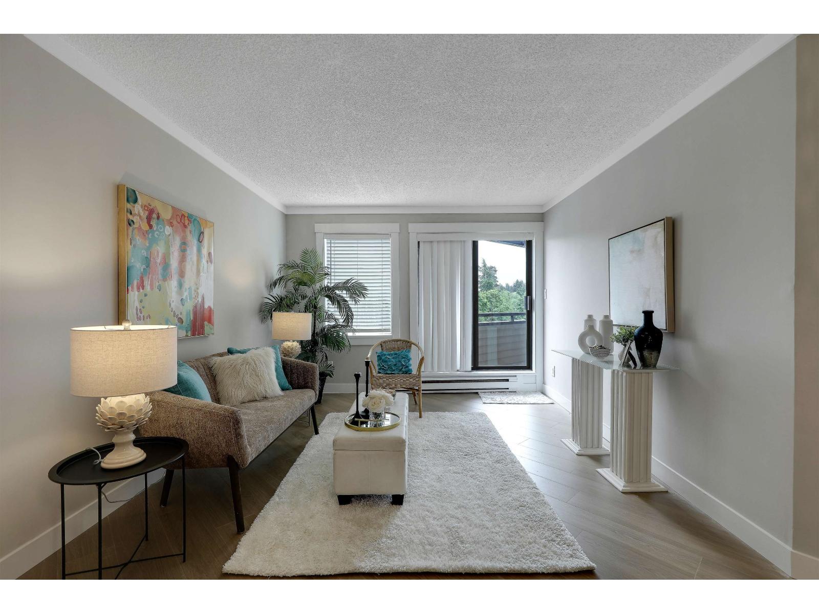 211 5294 204 St Street Property Photo 5
