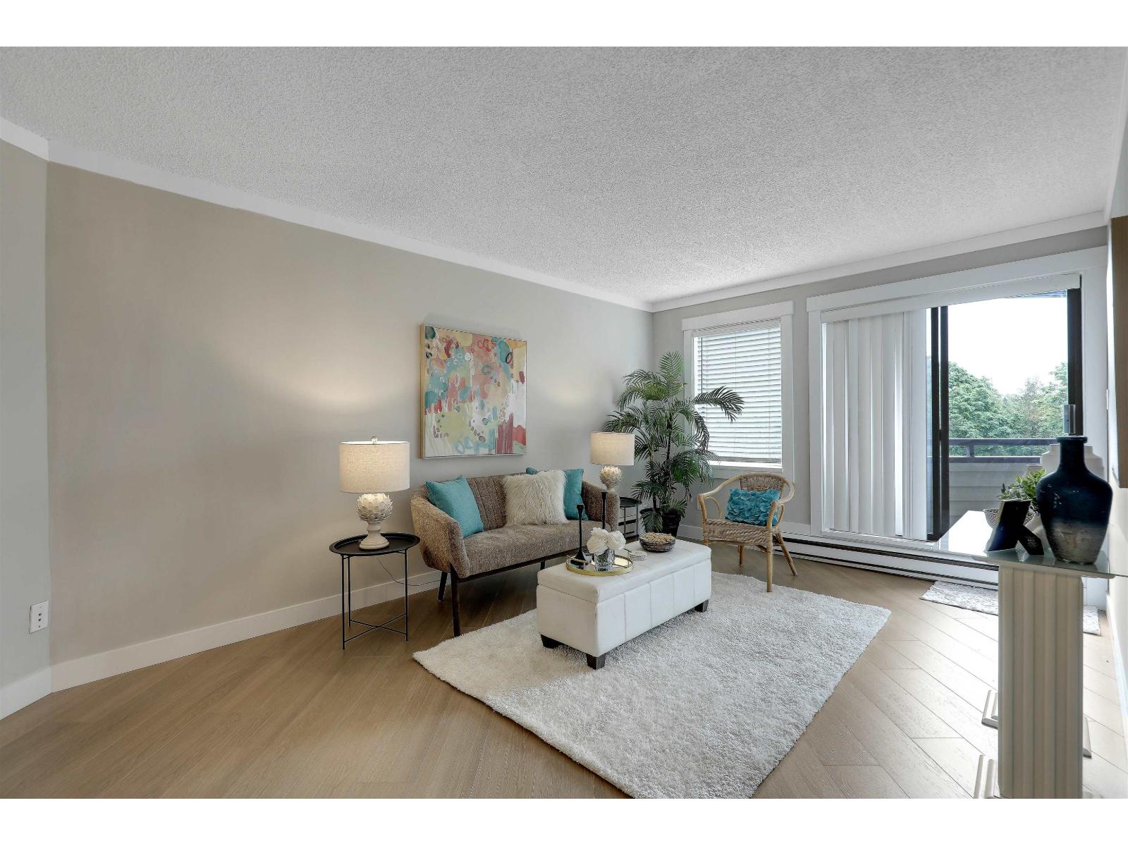 211 5294 204 St Street Property Photo 7