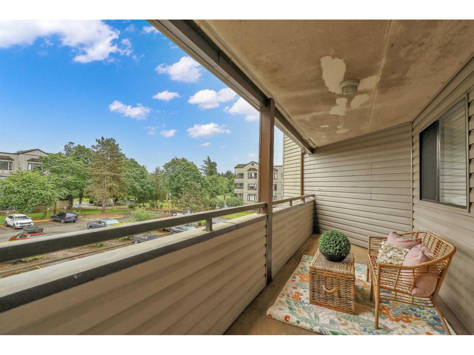 211 5294 204 St Street Property Photo 21