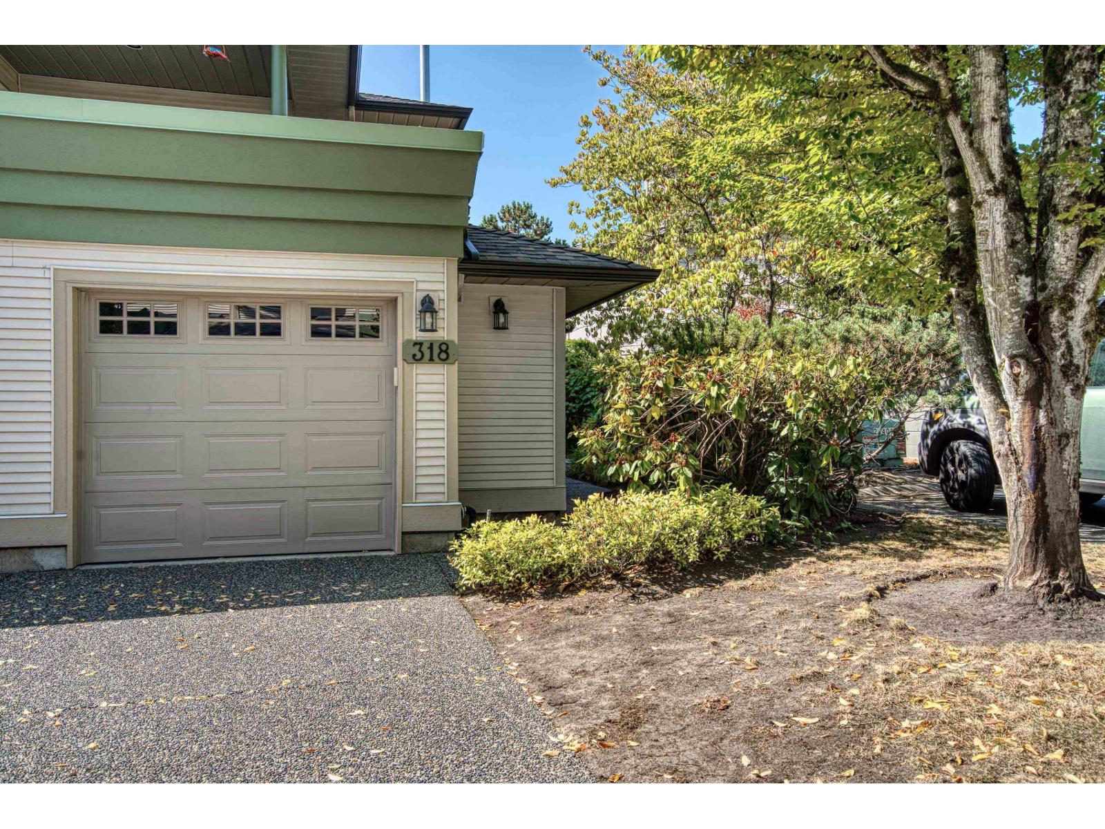 318 13888 70 AVENUE Property Photo 1