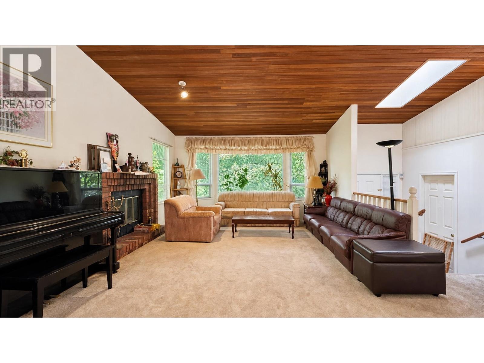 1679 Westover Road Property Photo 3