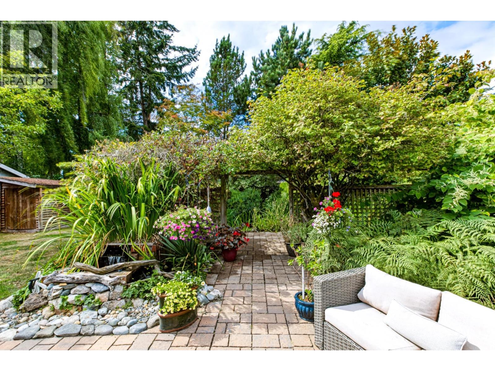 1345 Compston Crescent Property Photo 39