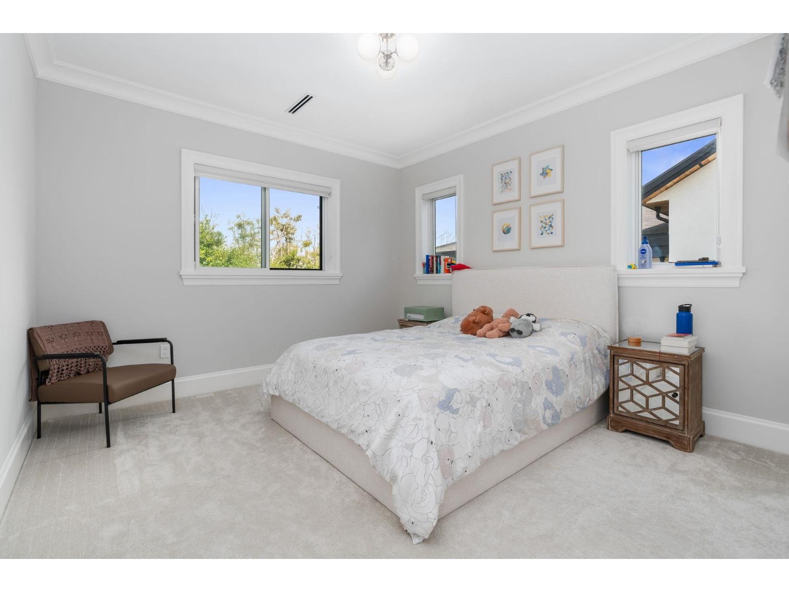 16539 29a Avenue Property Photo 15