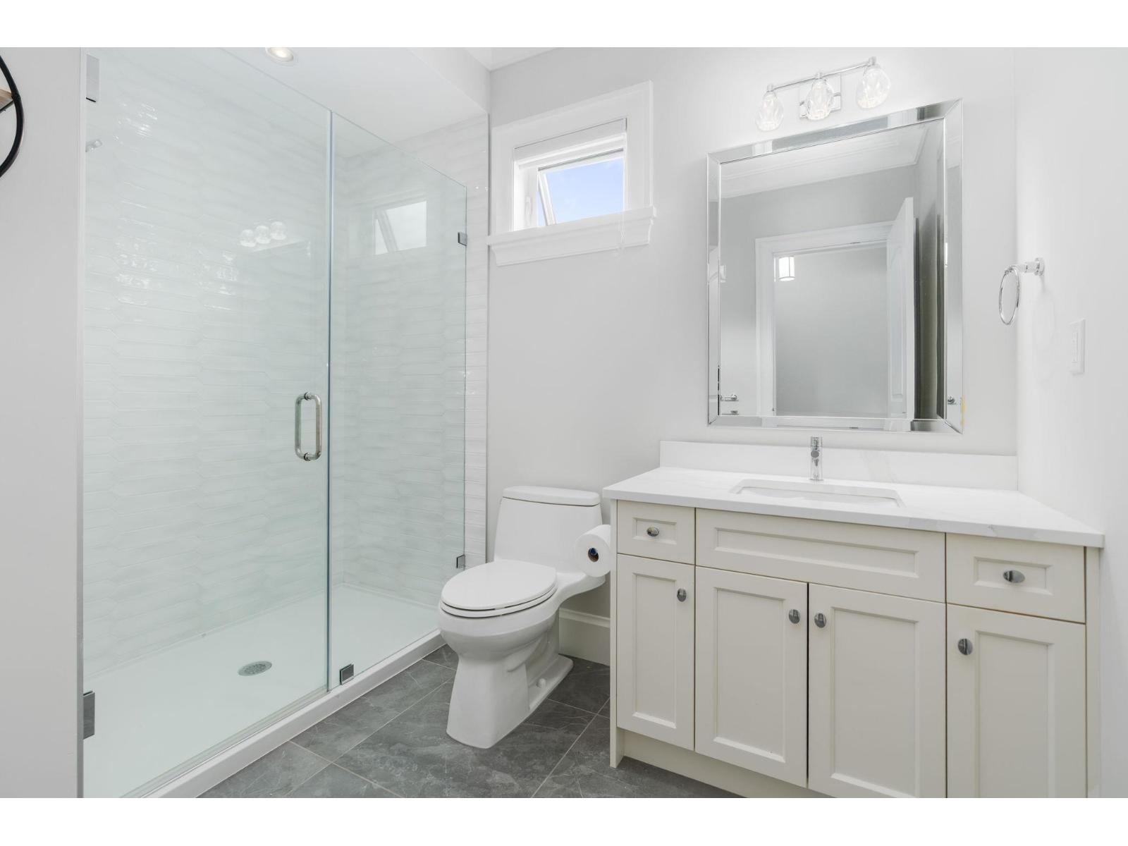 16539 29a Avenue Property Photo 16
