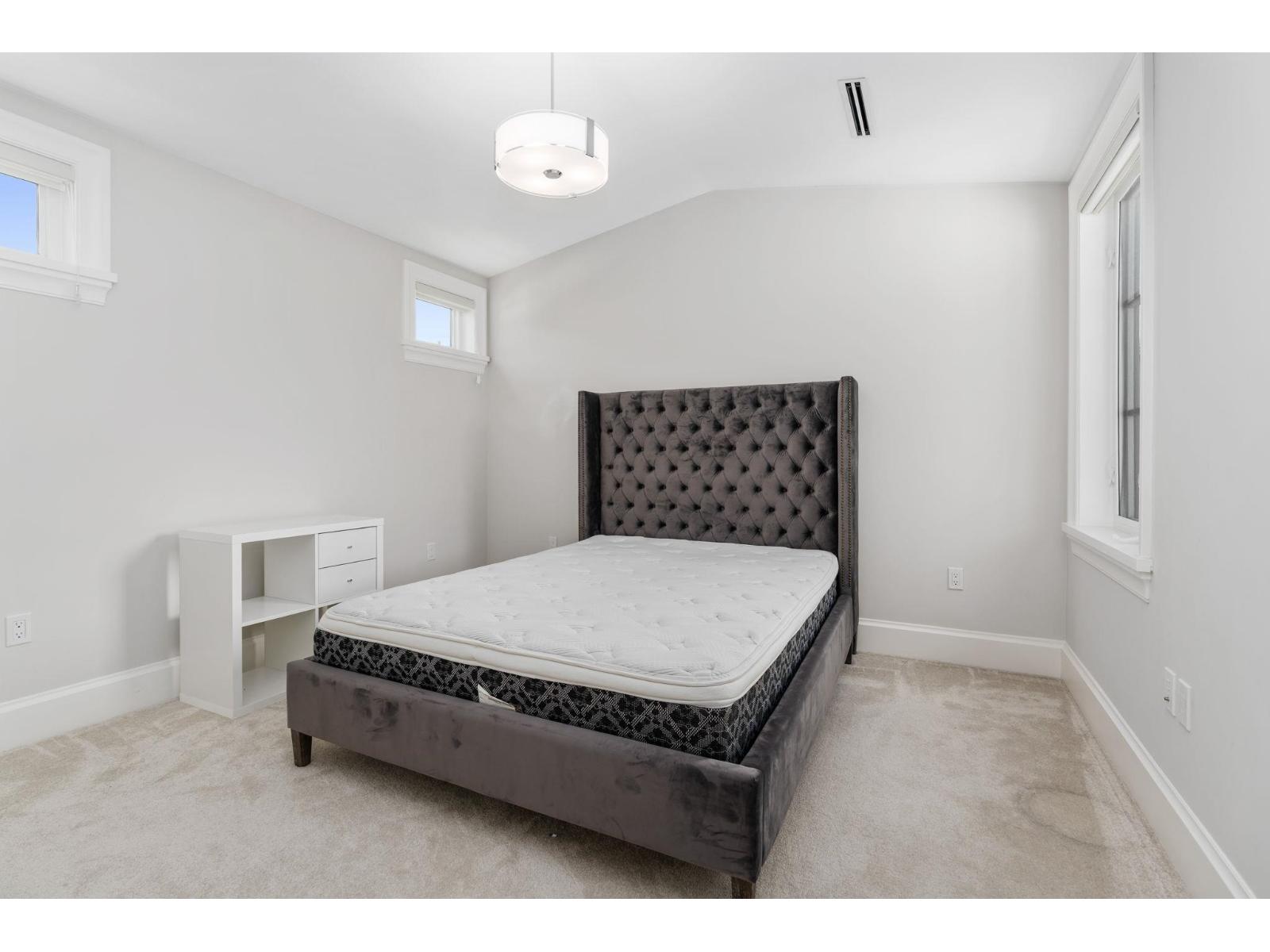 16539 29a Avenue Property Photo 29