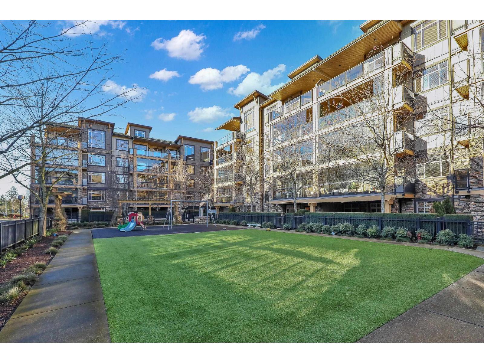 155 8258 207a Street Property Photo 1