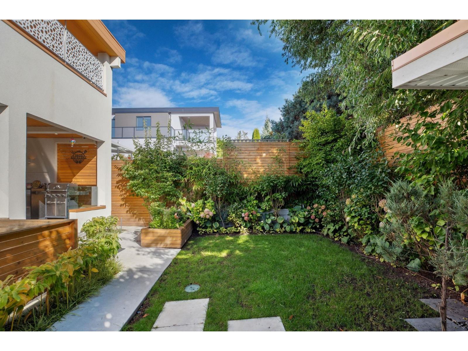 828 Stevens Street Property Photo 35