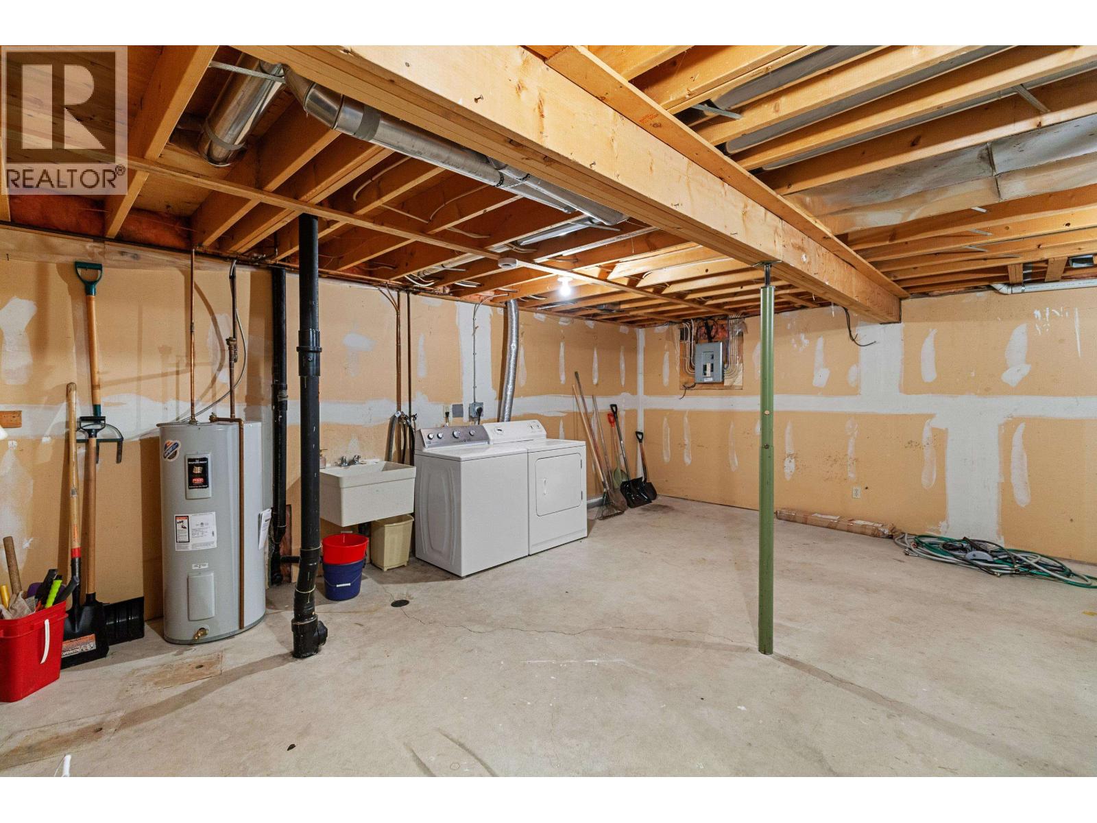 305 2550 S Ospika Boulevard Property Photo 12