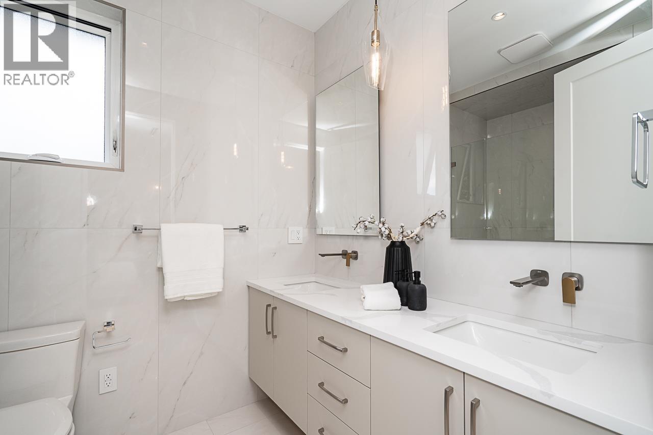 2 1065 Ridley Drive Property Photo 19