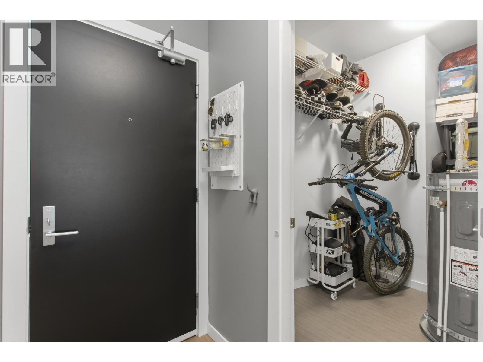 303 38165 Cleveland Avenue Property Photo 16