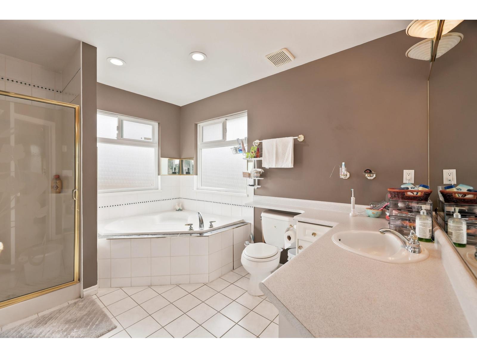 12587 60a Avenue Property Photo 22