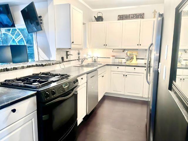 2725 Gordon Avenue Property Photo 16