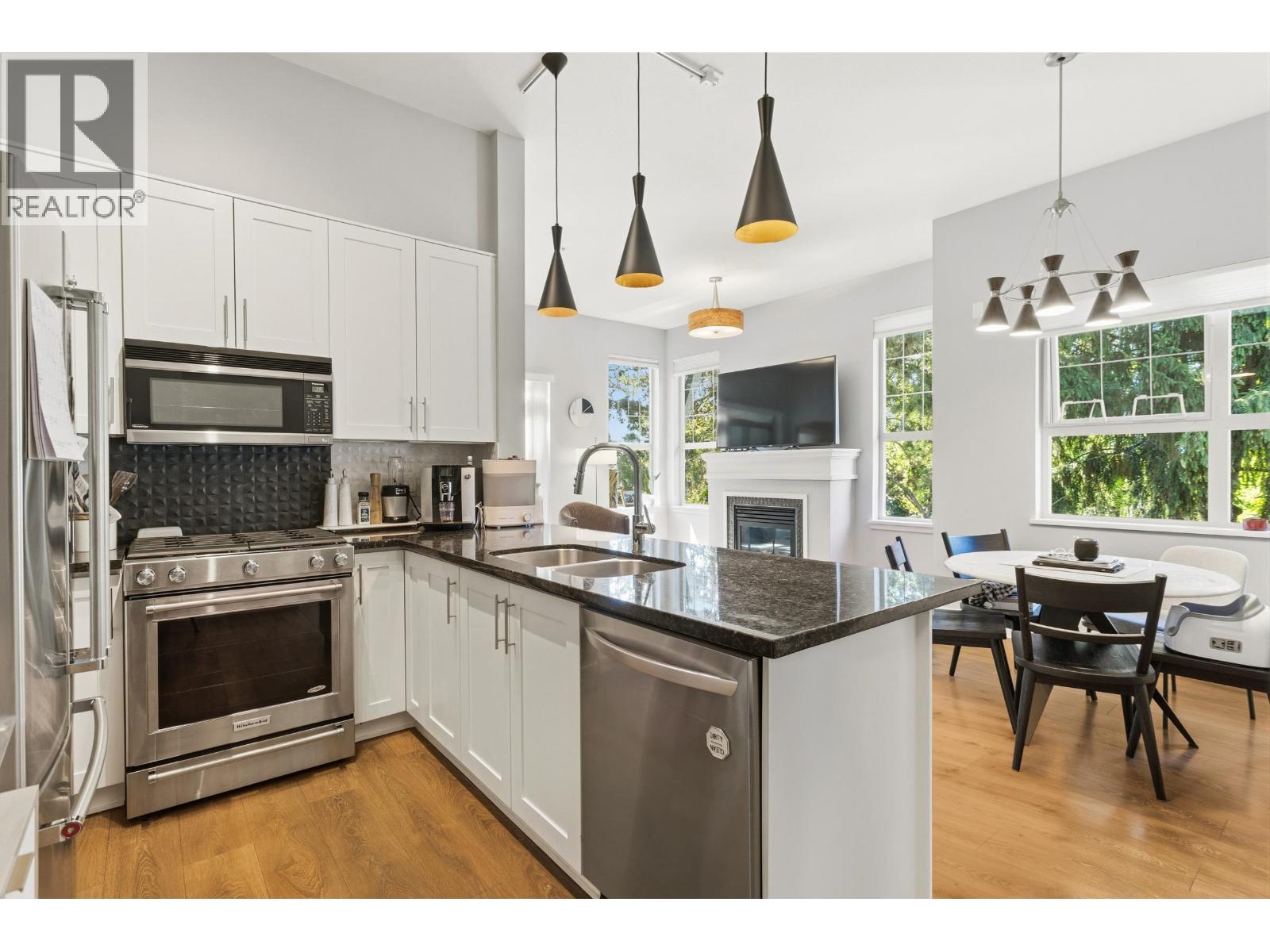 2408 4625 Valley Drive Property Photo 1