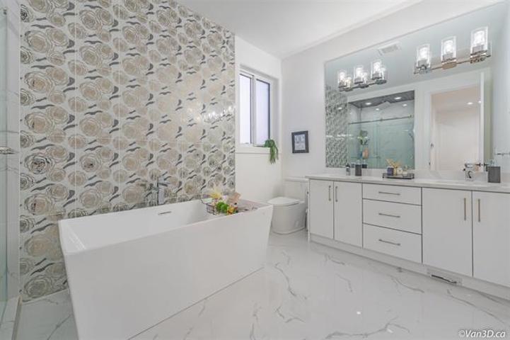 16759 18 Avenue Property Photo 10